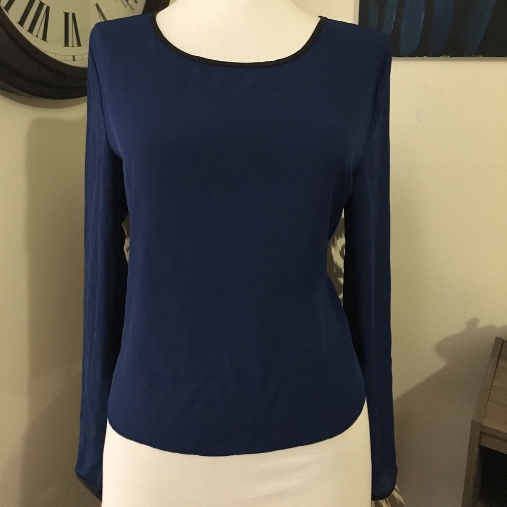 Forever 21 blue‎ top with black trim